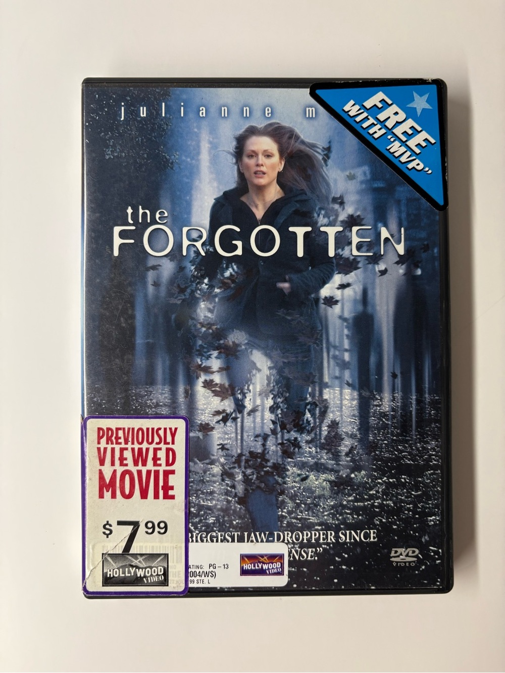 The Forgotten (Black) DVD — Julianne Moore